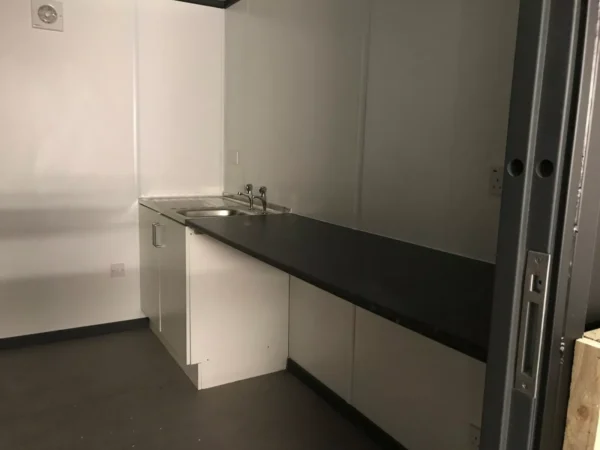 10ft x 8ft Cladded Food/Drink Outlet Shipping Containers - Image 4